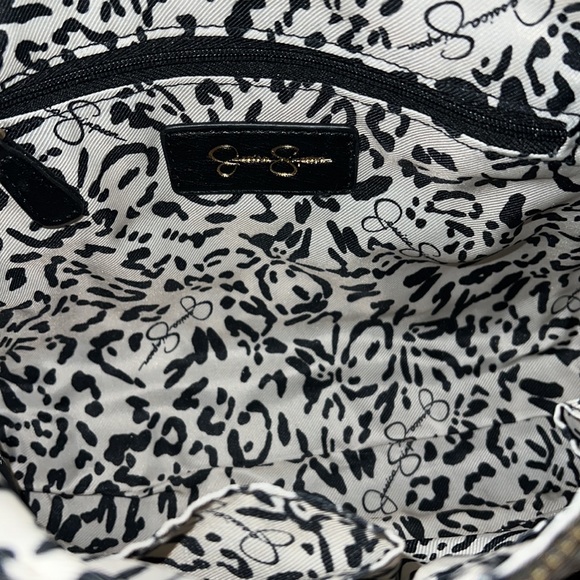 Jessica Simpson NWT Snakeskin shoulder bag - Picture 5 of 7